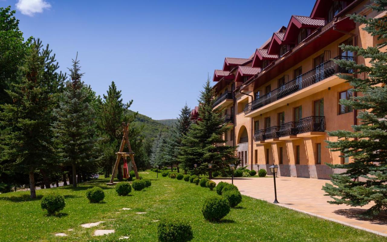 Tsaghkadzor Marriott Hotel מראה חיצוני תמונה